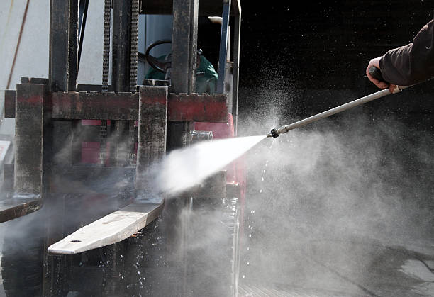 Pre-Holiday Cleaning in Willits, CA